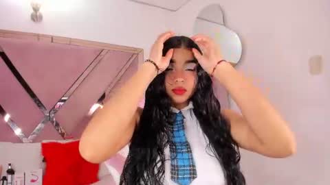 honeyht online show from July 2026 12:20:01 PM