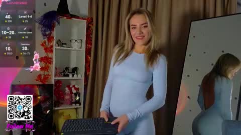 Snapshot of honeyjohansson_ chatting on November 2025 06:12:01 AM Alina online show from November 2025 06:12:01 AM