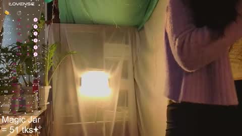Snapshot of honeylem0n chatting on September 2025 03:41:02 AM Molly online show from September 2025 03:41:02 AM