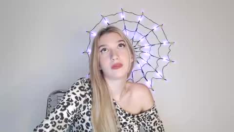 Snapshot of honeyveil chatting on October 2025 01:55:02 PM honeyveil online show from October 2025 01:55:02 PM