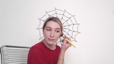 Snapshot of honeyveil chatting on October 2025 11:47:02 AM honeyveil online show from October 2025 11:47:02 AM