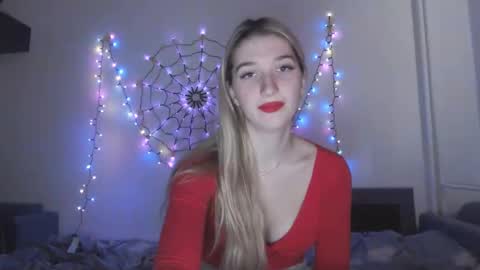 Snapshot of honeyveil chatting on November 2025 12:37:01 PM honeyveil online show from November 2025 12:37:01 PM