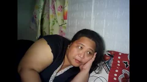 Snapshot of honeyvonz chatting on March 2026 08:34:02 PM Merry online show from March 2026 08:34:02 PM
