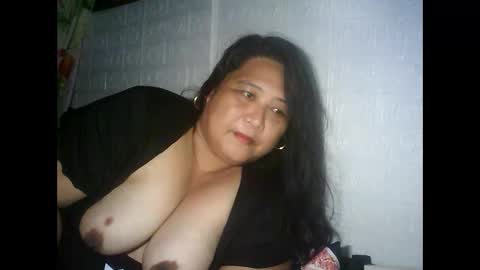 Snapshot of honeyvonz chatting on March 2026 06:24:02 PM Merry online show from March 2026 06:24:02 PM