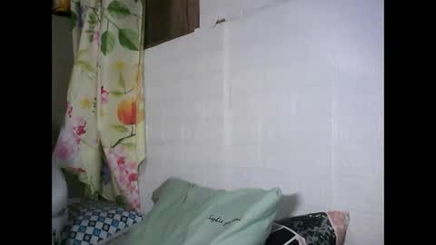 Snapshot of honeyvonz chatting on April 2026 10:58:01 PM Merry online show from April 2026 10:58:01 PM