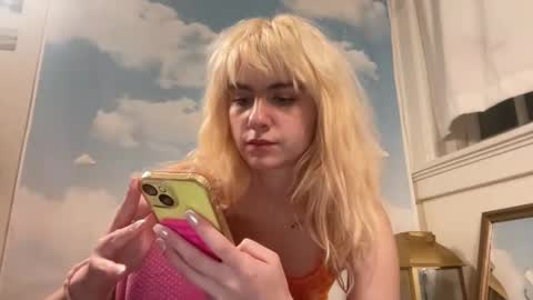 Snapshot of honeyxlimbed chatting on December 2024 06:01:01 AM Emi Rose online show from December 2024 06:01:01 AM