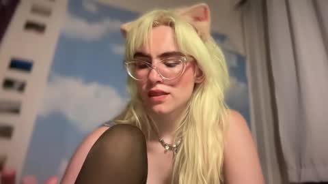 Snapshot of honeyxlimbed chatting on October 2025 06:15:02 AM Emi Rose online show from October 2025 06:15:02 AM