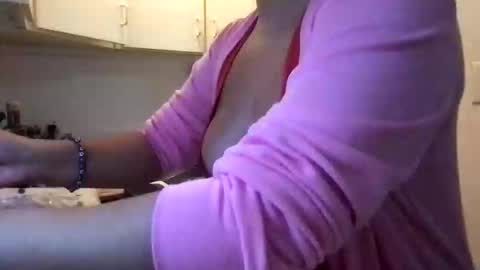 honeyyy89 online show from February 2026 01:46:01 AM