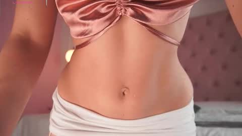 Honey Moon  Help me to reach 100 thumbs up online show from February 2026 07:34:02 PM