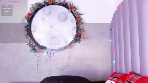 honnyy_23 online show from December 2025 07:54:02 PM