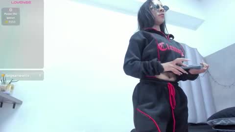 honnyy_23 online show from February 2026 07:54:02 PM