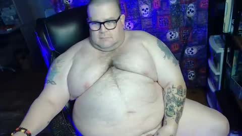 Snapshot of hoosierdaddyxl chatting on October 2025 08:20:02 PM Sir online show from October 2025 08:20:02 PM