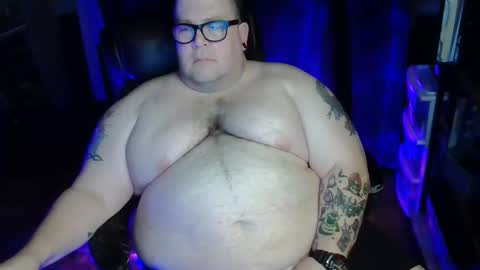 Snapshot of hoosierdaddyxl chatting on December 2025 05:02:02 AM Sir online show from December 2025 05:02:02 AM