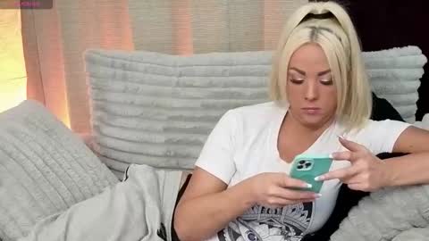 Hope Daylee online show from October 2025 09:15:01 PM