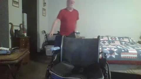 Snapshot of hormonemonster27 chatting on December 2024 08:26:01 AM Hormone Monster online show from December 2024 08:26:01 AM