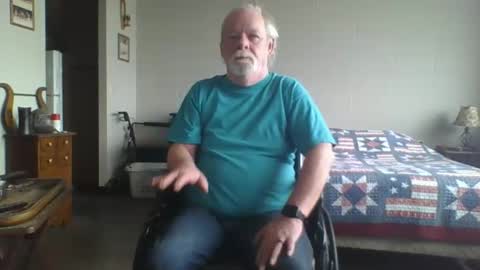 Snapshot of hormonemonster27 chatting on January 2025 08:15:01 PM Hormone Monster online show from January 2025 08:15:01 PM