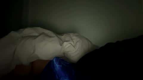 hornuncut1900 online show from December 2025 09:05:02 AM