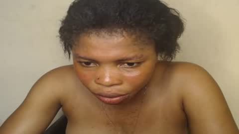 Snapshot of horny4bum chatting on February 2025 07:07:02 AM horny4bum online show from February 2025 07:07:02 AM