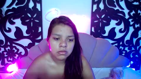 CATALINA Y LAURA  online show from September 2025 07:33:02 AM