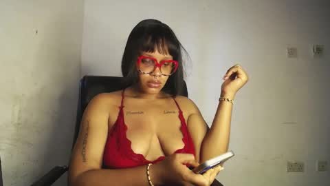 horny_ebonygirl_ online show from April 2026 07:02:02 AM