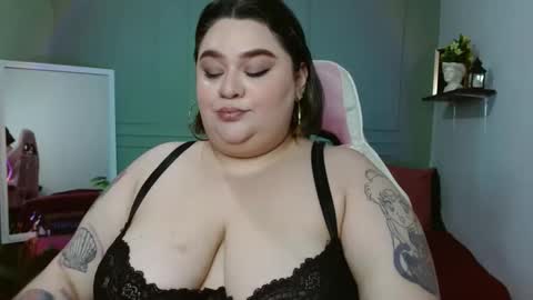 Snapshot of horny_neighbors_ chatting on December 2024 09:29:02 AM onlyTiffany I broke up with frank 10 days ago online show from December 2024 09:29:02 AM