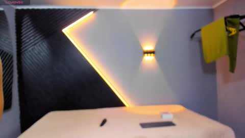 horny_nick18 online show from March 2026 01:25:01 PM