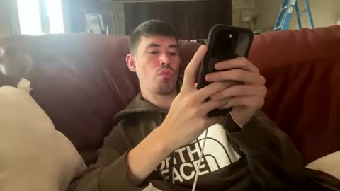 Snapshot of hornyboi2710 chatting on September 2025 04:17:01 PM Justin 7 inches online show from September 2025 04:17:01 PM