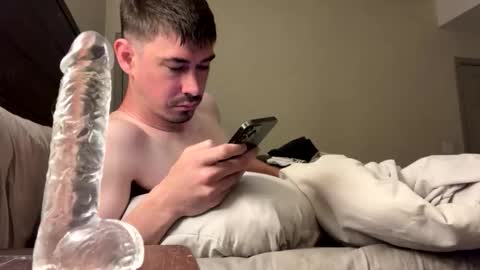 Snapshot of hornyboi2710 chatting on November 2025 06:26:01 PM Justin 7 inches online show from November 2025 06:26:01 PM