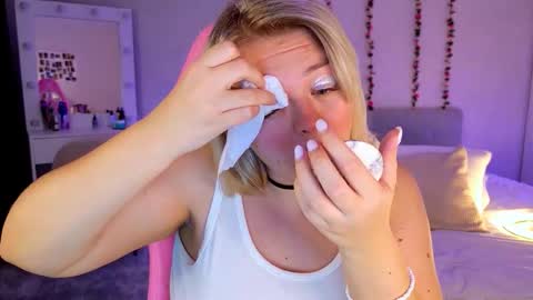 Snapshot of hornycakee chatting on November 2025 03:34:02 PM HornyCakee online show from November 2025 03:34:02 PM