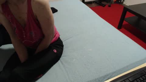 Snapshot of hornycouple21x chatting on January 2025 10:28:02 PM HornyCouple89 online show from January 2025 10:28:02 PM