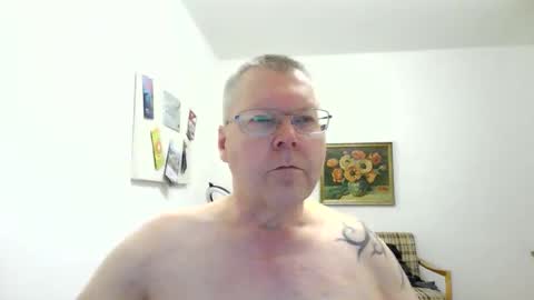 Snapshot of hornydick874303 chatting on January 2026 06:07:01 AM Meikelmeier online show from January 2026 06:07:01 AM