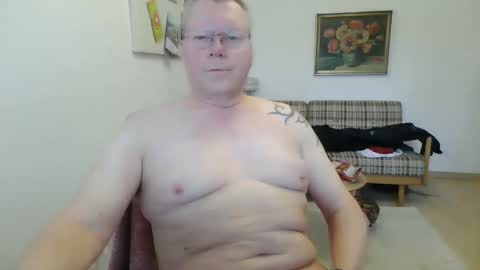 Snapshot of hornydick874303 chatting on January 2026 09:24:02 AM Meikelmeier online show from January 2026 09:24:02 AM