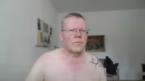 Snapshot of hornydick874303 chatting on May 2026 08:23:02 AM Meikelmeier online show from May 2026 08:23:02 AM