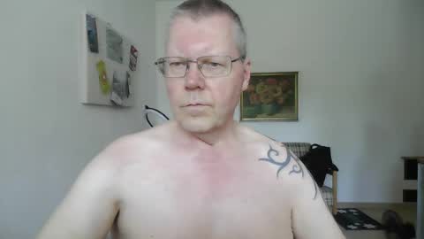 Snapshot of hornydick874303 chatting on June 2026 10:51:01 AM Meikelmeier online show from June 2026 10:51:01 AM