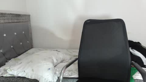 hornygal256 online show from December 2025 05:46:01 AM