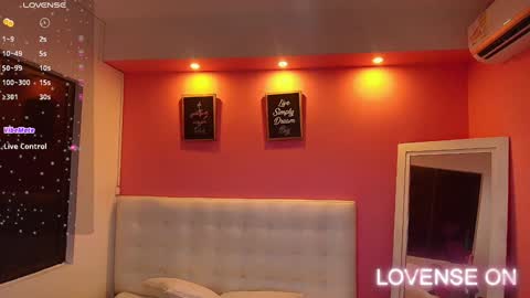 Valentina  online show from January 2025 12:26:01 PM