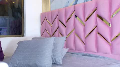 Valentina  online show from September 2025 12:28:02 PM