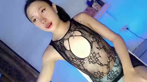 hornykylie047 online show from November 2025 07:14:01 PM