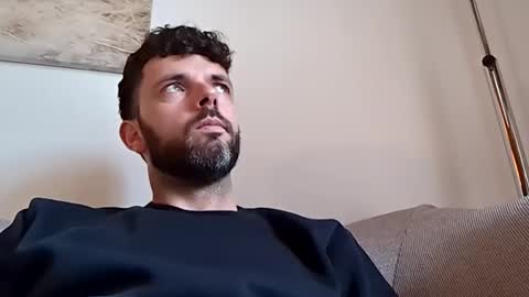 Snapshot of hornypeter1987 chatting on December 2024 09:39:02 AM Hornypeter online show from December 2024 09:39:02 AM