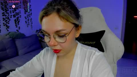   online show from November 2025 03:11:02 PM