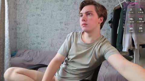 Snapshot of hot_boy_oscar chatting on October 2025 11:21:02 AM Oscar online show from October 2025 11:21:02 AM