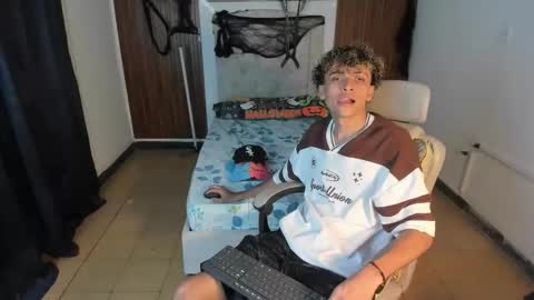 hot bunny online show from November 2025 01:06:02 AM