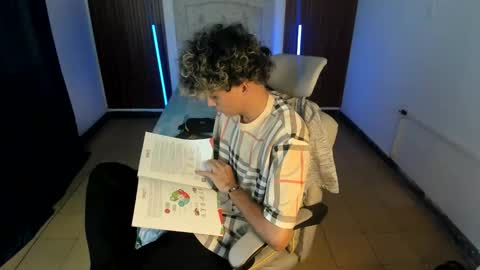 hot bunny online show from November 2025 04:53:01 PM