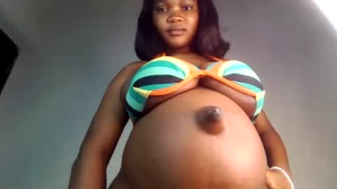 Snapshot of hot_choccoolate chatting on August 2026 03:14:01 PM Zarah online show from August 2026 03:14:01 PM