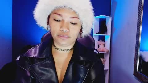 hot chocolate 4u online show from November 2025 12:18:02 PM