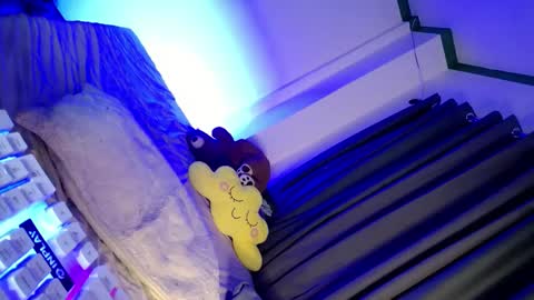 its me CLAUDIA online show from January 2025 01:12:01 PM