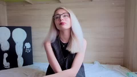 hot_kittie_hot online show from June 2026 08:35:02 AM