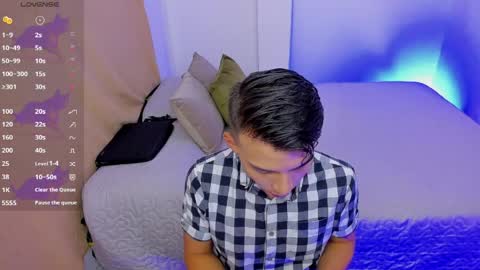 Snapshot of hot_latin_temptation chatting on April 2026 02:42:01 AM Alejandro online show from April 2026 02:42:01 AM