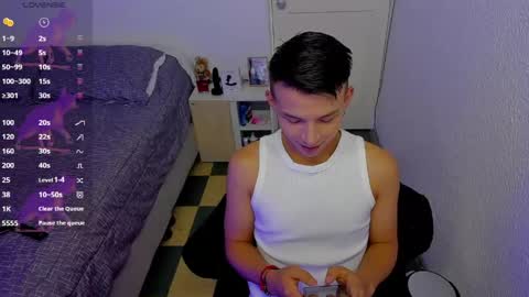 Snapshot of hot_latin_temptation chatting on May 2026 01:46:01 AM Alejandro online show from May 2026 01:46:01 AM