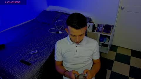 Snapshot of hot_latin_temptation chatting on May 2026 02:19:02 AM Alejandro online show from May 2026 02:19:02 AM